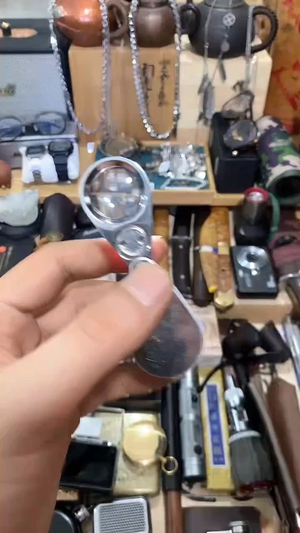 瓷片闪购商品 如图所示