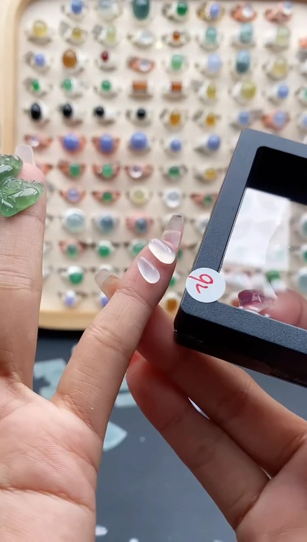 【闪购商品】翡翠裸石未镶嵌缅甸天然A货翡翠