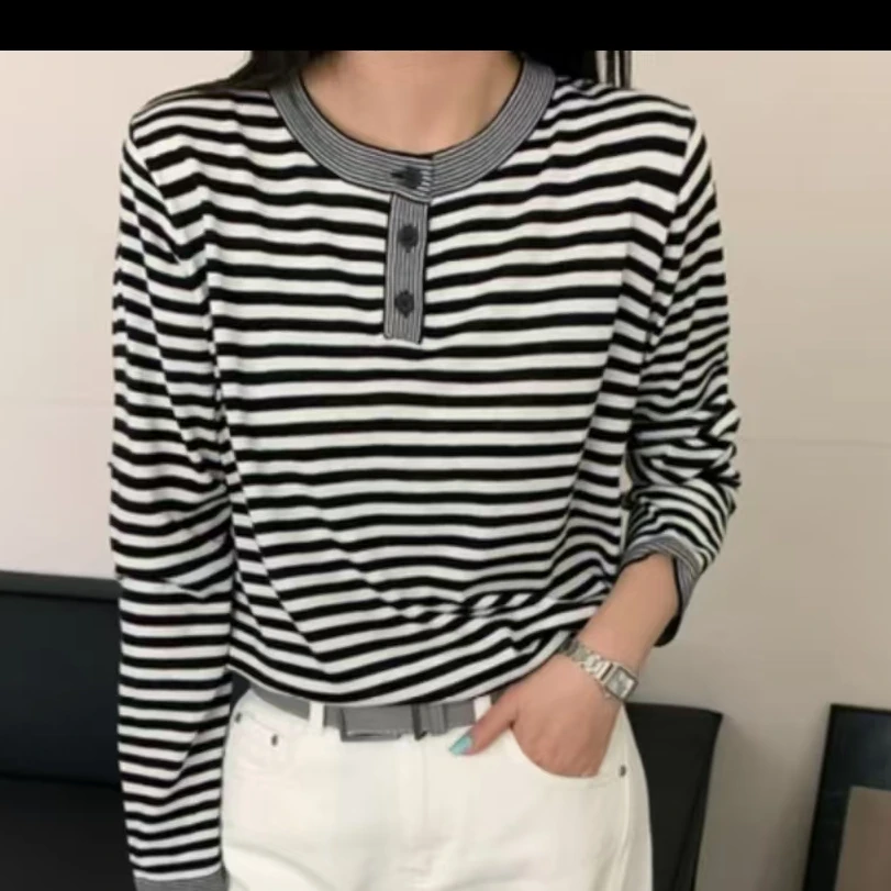 【樾织专属】春季v领小衫针织衫女2025新款毛衣上衣女