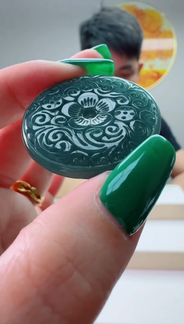 翡翠未镶嵌颈饰多样性随机发其一