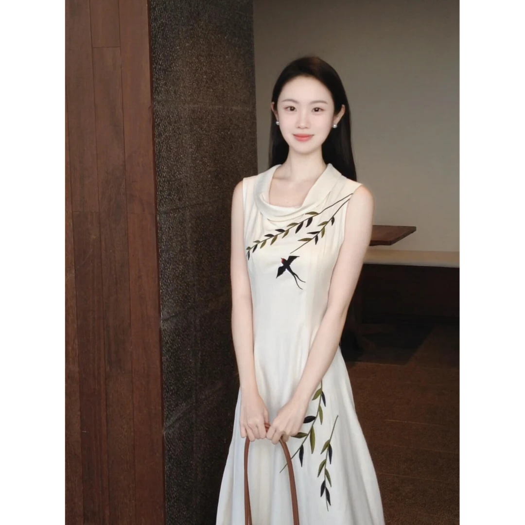 法式复古设计感荡领无袖背心连衣裙女2025夏季收腰修身显瘦长裙子