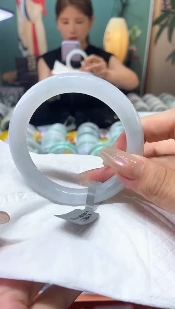 翡翠手镯未镶嵌57圈口x
