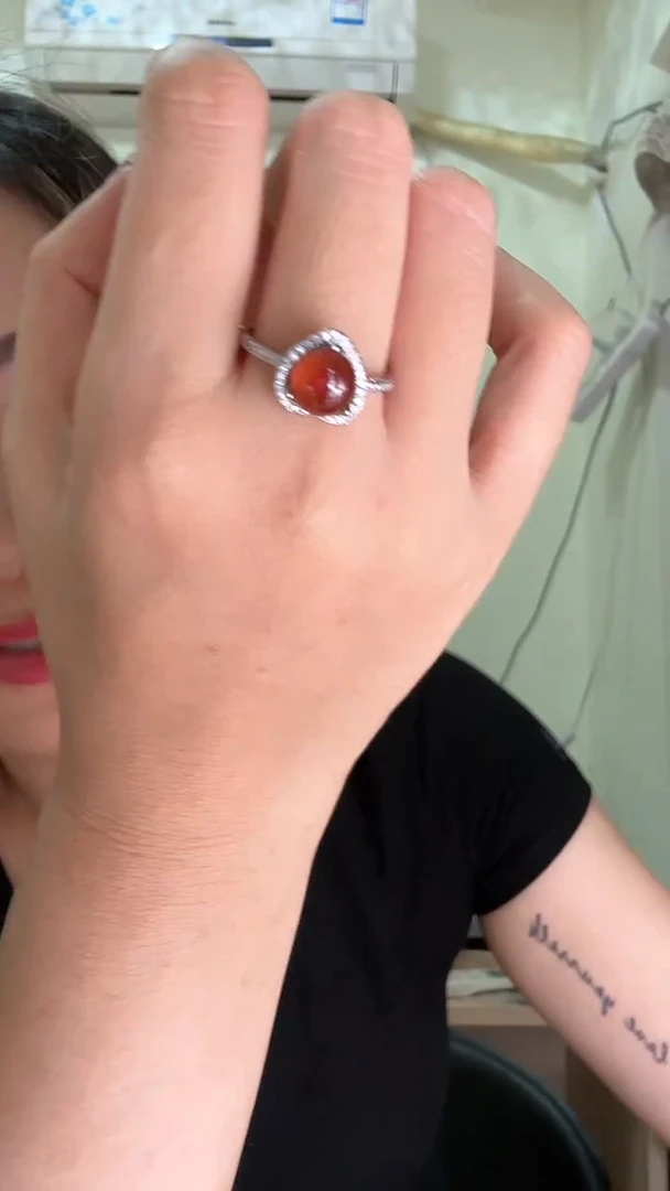 未镶嵌戒指石榴石（芬达石）香**酒戒指