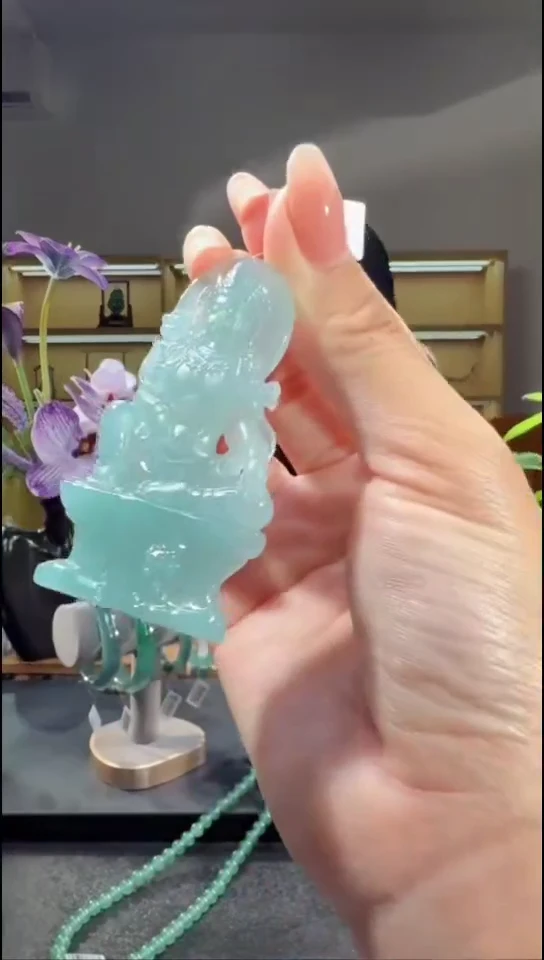 吊坠(不含链)未镶嵌翡翠观音