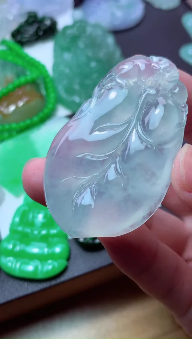 翡翠未镶嵌颈饰天然翡翠A货