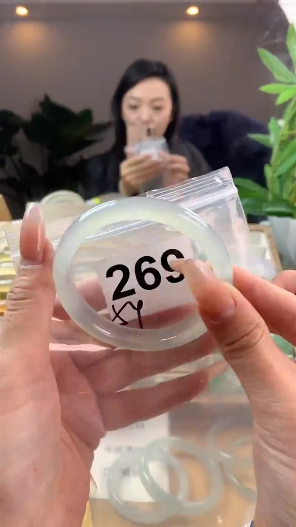 【闪购商品】玛瑙/玉髓手镯未镶嵌269