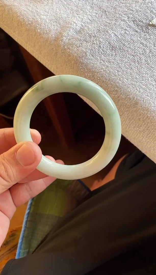 未镶嵌手镯翡翠手镯