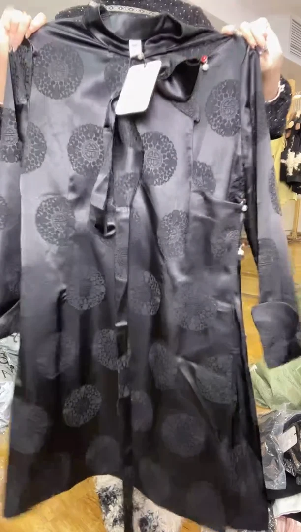 袍子       2XL码    130-140斤