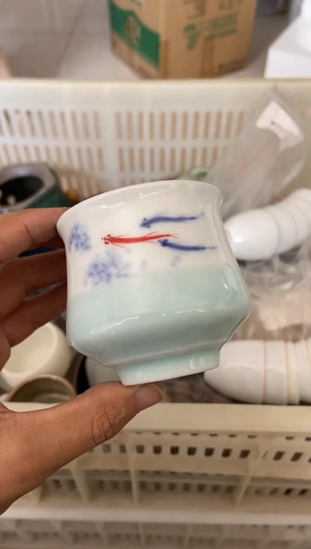 无运费险有瑕疵的摄影的产品有使用过的痕迹有点脏介意勿拍