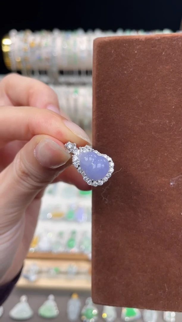 颈饰银S925镶嵌翡翠有棉和色根