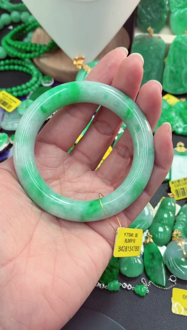 吊坠(不含链)未镶嵌翡翠天然缅甸翡翠A货