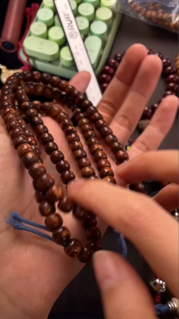 星月菩提吊坠精工级中珀桶珠8*7长串