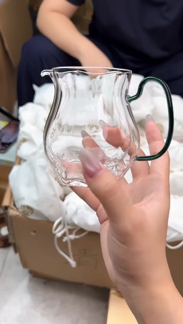 禾墨云华墨绿色