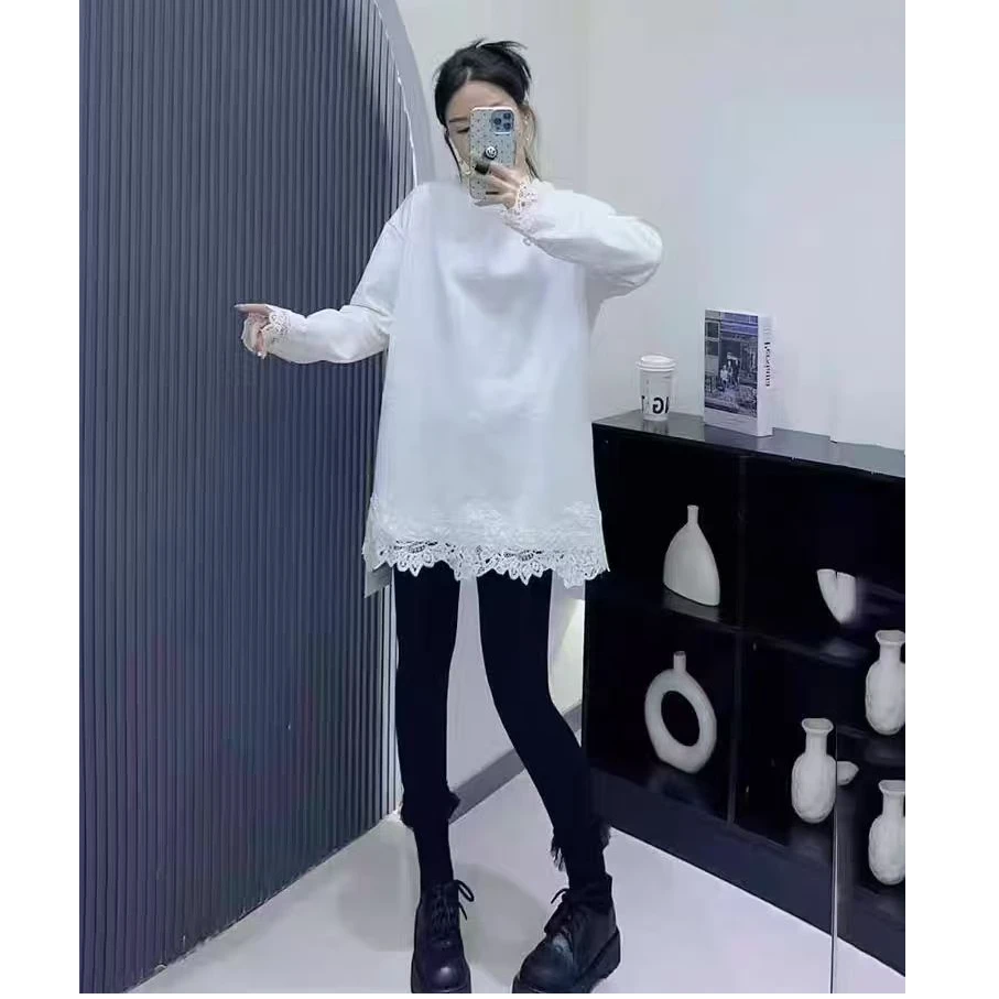 8817净版镂空蕾丝袖头拼接底摆大衫