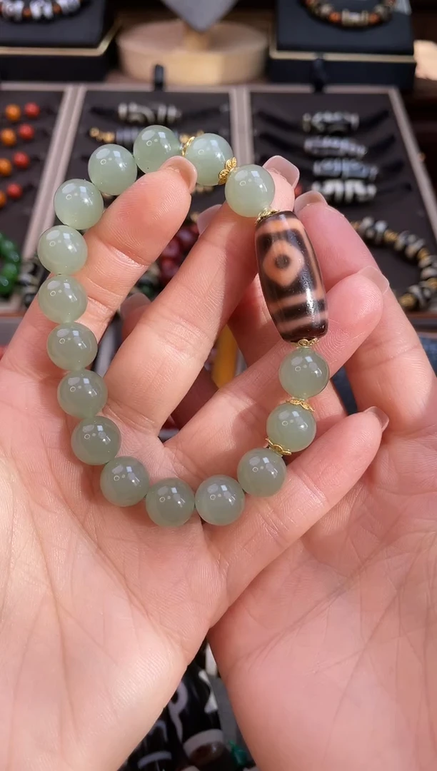 未镶嵌手链玛瑙/玉髓精品小卢红肉全手地门二眼和田玉手链