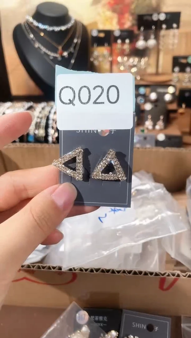 合金925银锆石Q020
