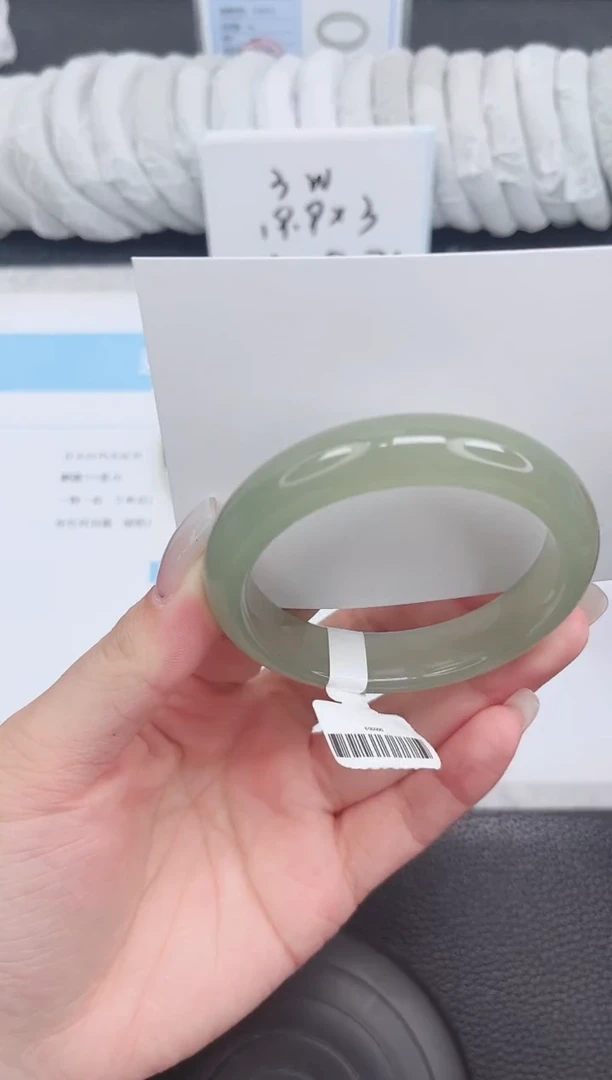 未镶嵌手镯石英质玉181-55.2