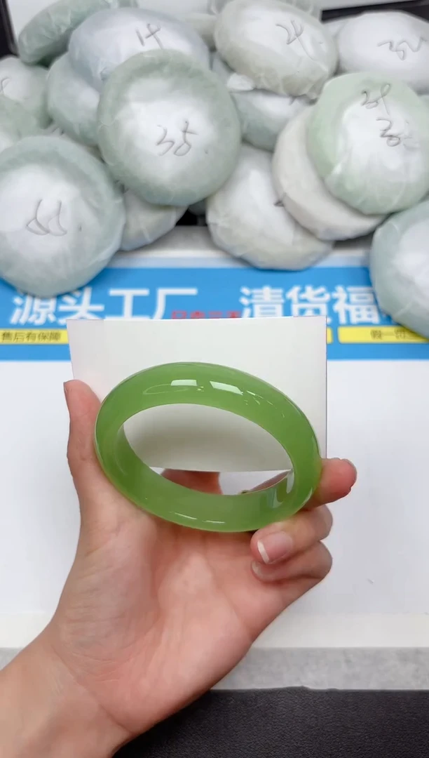 未镶嵌手镯石英质玉155-58.3