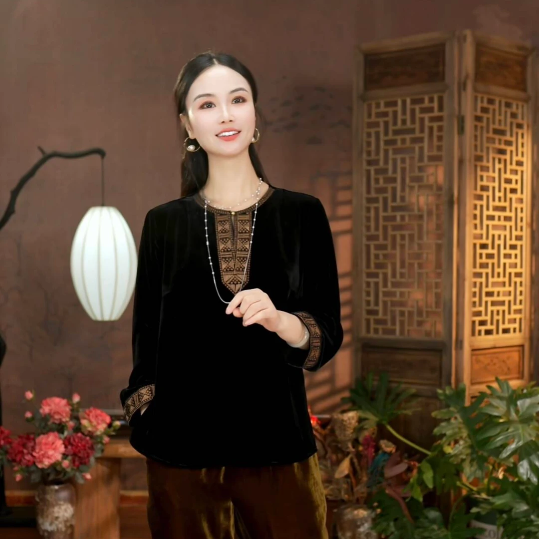 『东方婵韵』100%桑蚕丝显瘦复古气质刺绣丝绒长袖上衣 DFCY891836
