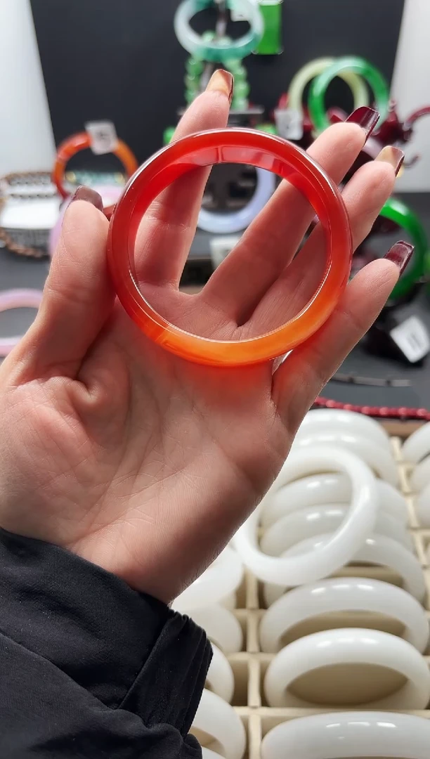 【闪购商品】玛瑙/玉髓手镯未镶嵌手镯