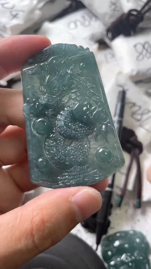 颈饰未镶嵌翡翠8