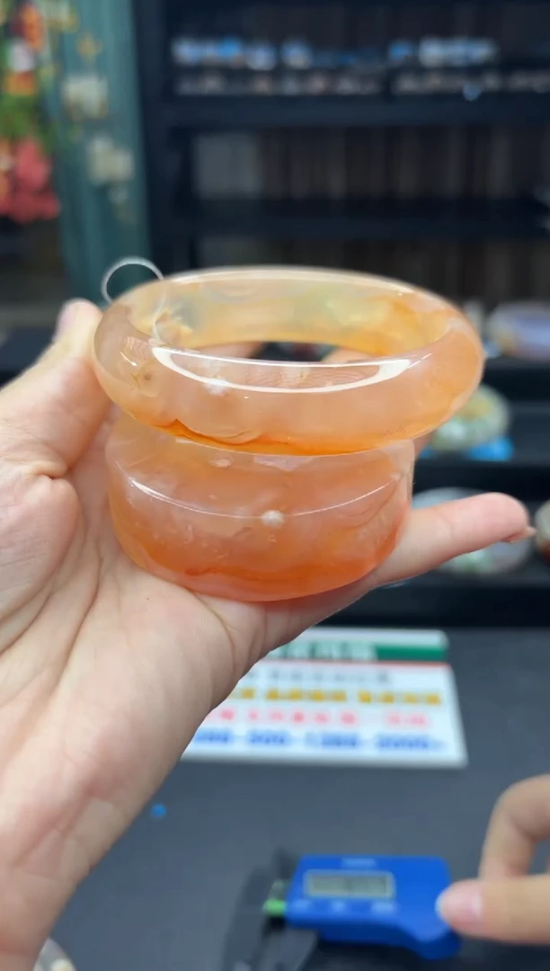 【闪购商品】石英质玉手镯未镶嵌916（64圈赠送镯心）