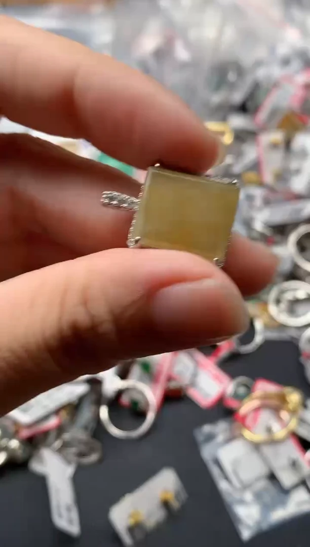 翡翠戒指银S925镶嵌天然A货缅甸翡翠