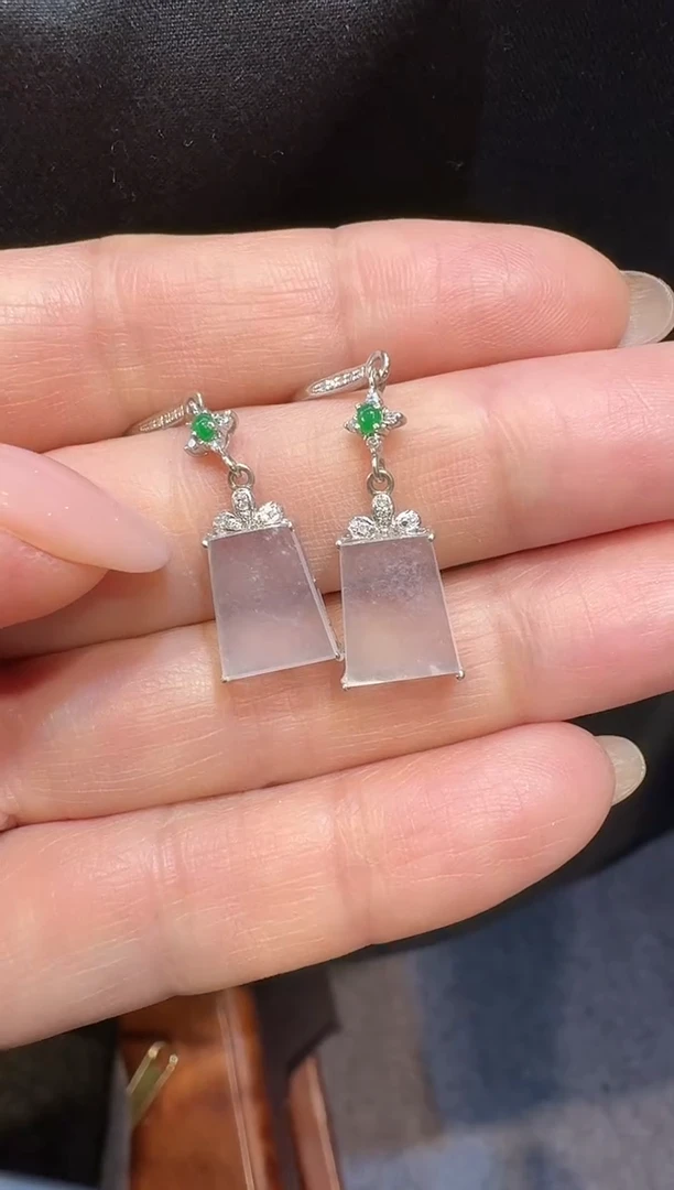 【闪购商品】翡翠耳饰18K金镶嵌耳饰