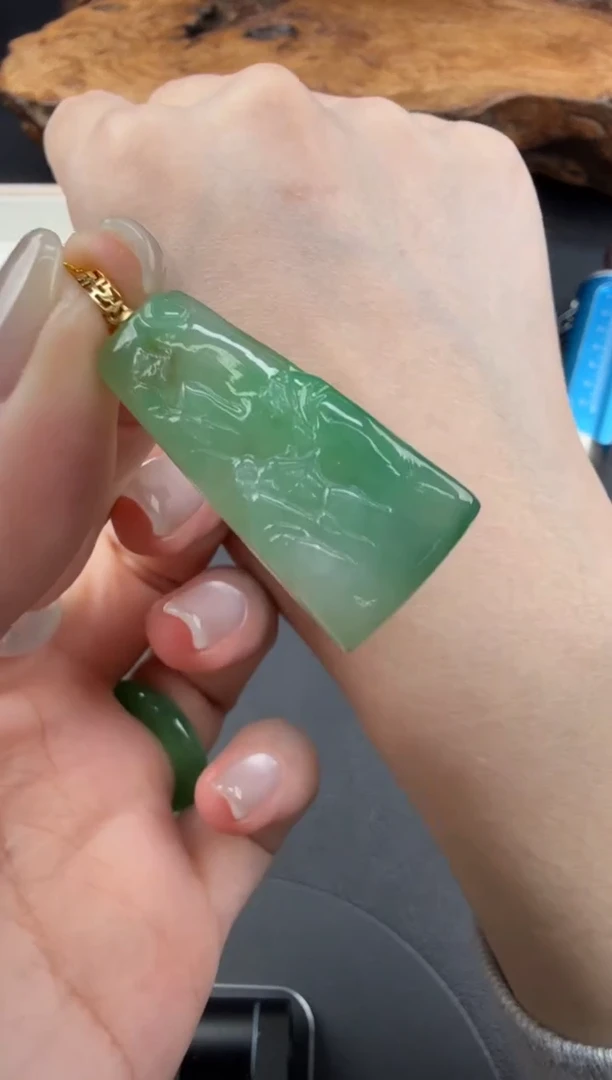 吊坠(不含链)18K金镶嵌翡翠翡翠饰品-37