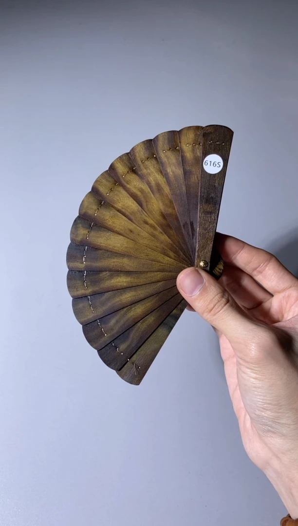 【闪购商品】金丝楠木雕616号10cm金丝楠迷你扇