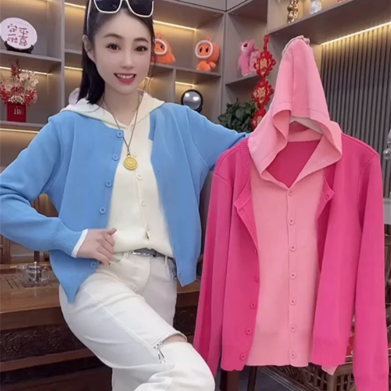 韩系连帽假两件单排扣针织开衫女春秋季新款时尚休闲百搭拼色毛衣