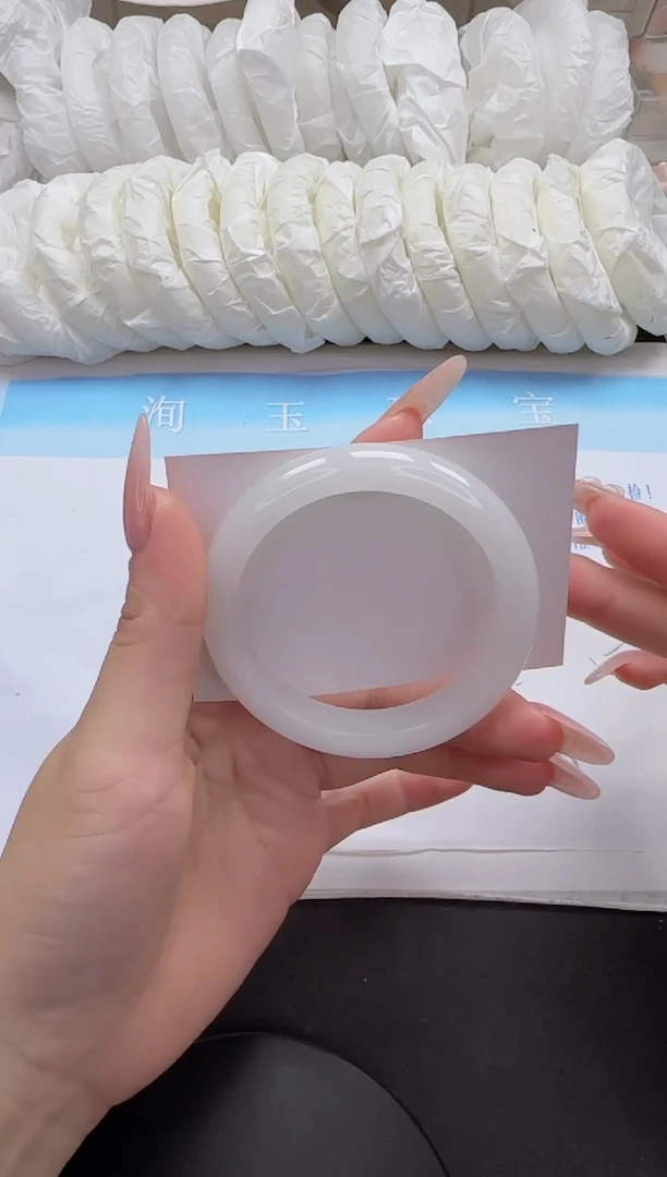 石英质玉手镯未镶嵌104-52