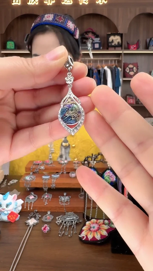 【闪购商品】织绣扶光苗绣传承4