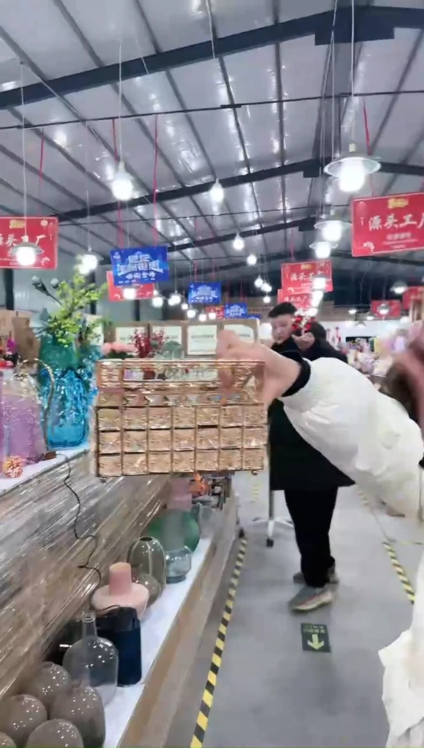 【闪购商品】有机玻璃优品花器K-早24