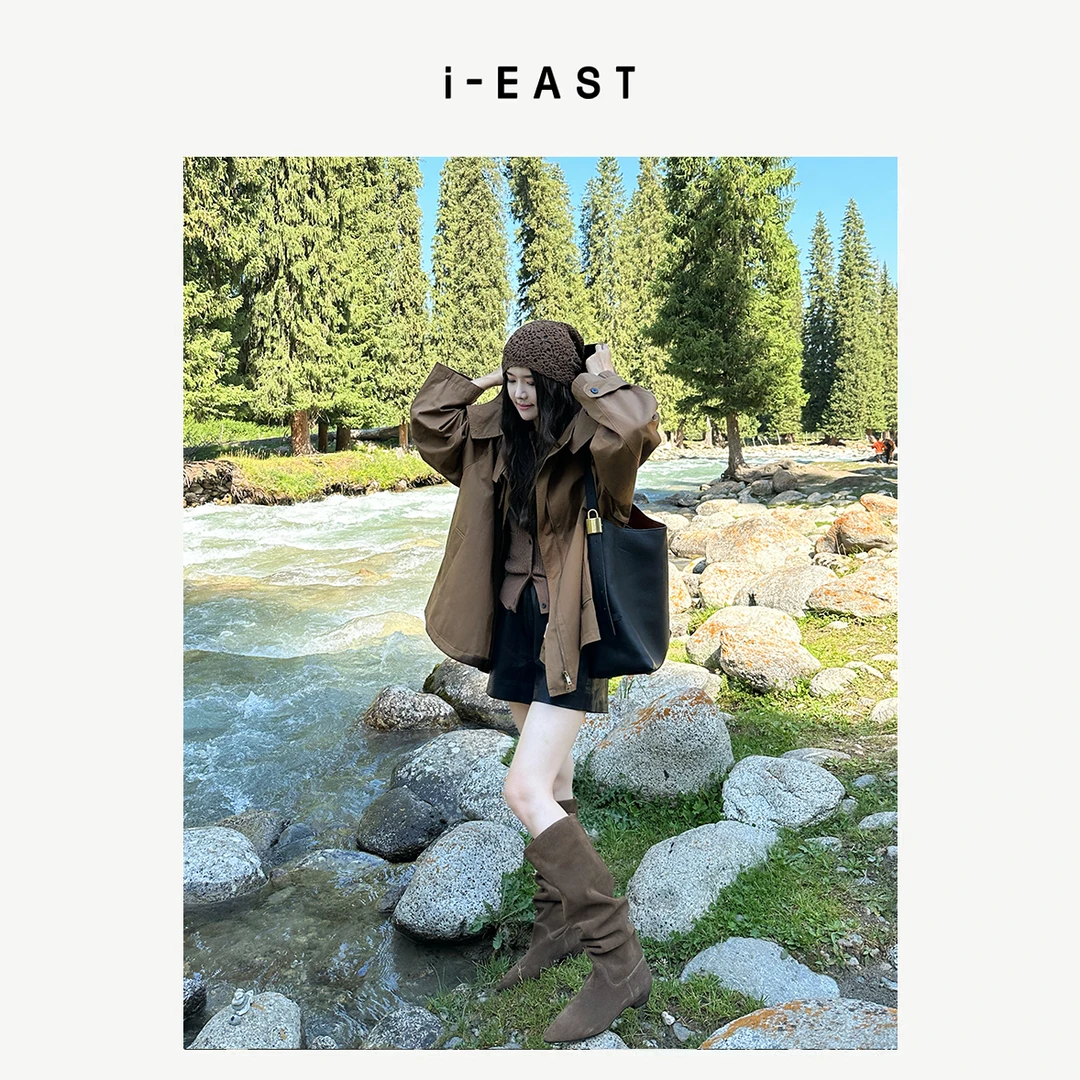i-EAST 巴黎小夜曲~翻领连帽时尚风衣外套-4Q SY0026