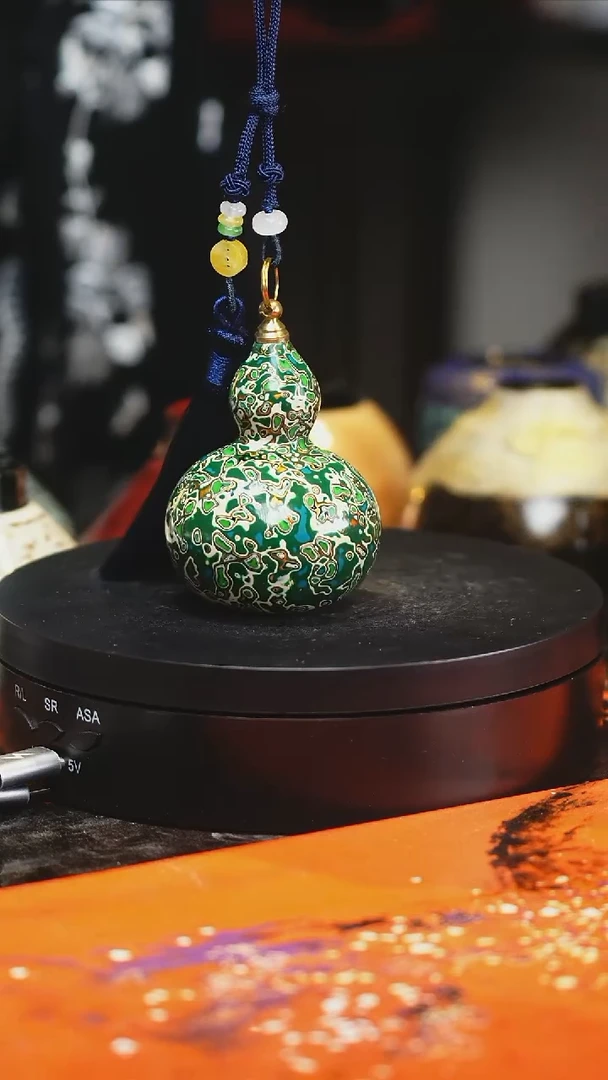 大漆工艺绿金色葫芦