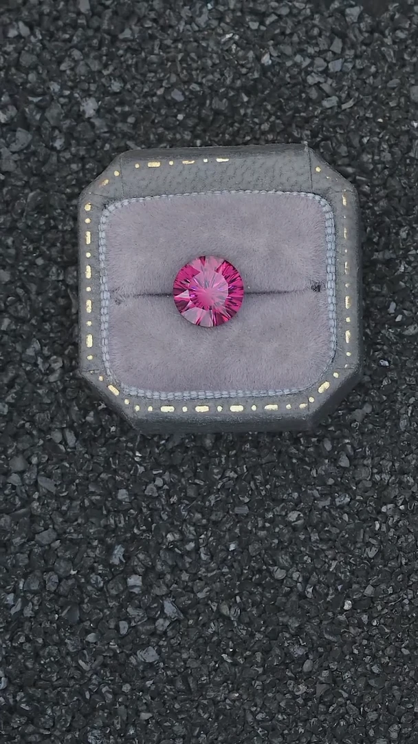 【闪购商品】石榴石裸石未镶嵌2.4克拉