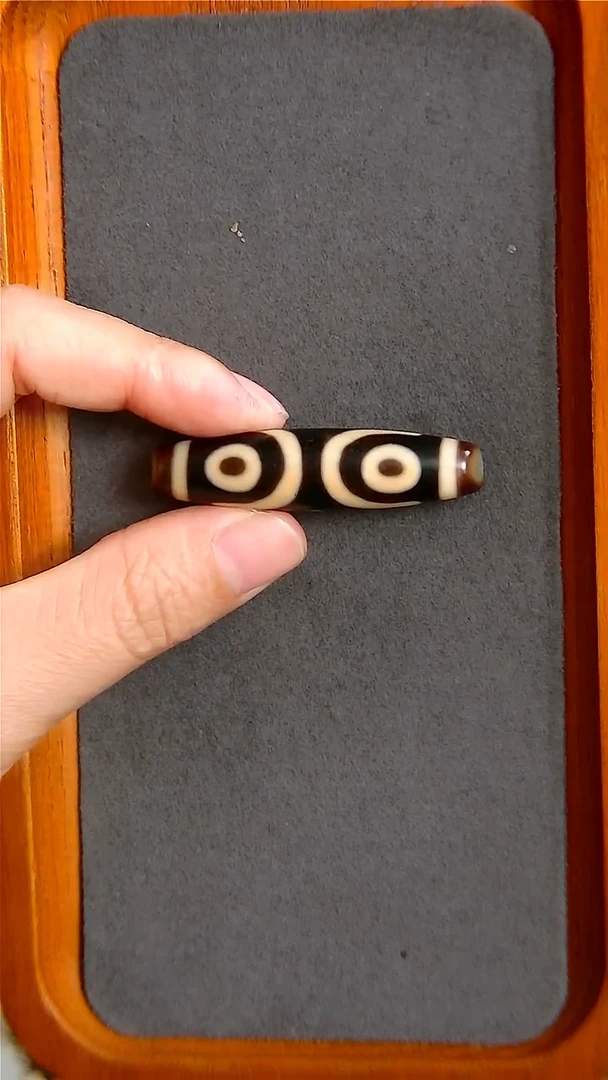 未镶嵌玛瑙/玉髓珠宝半成品上肯全手工宝盖三眼天珠12*49