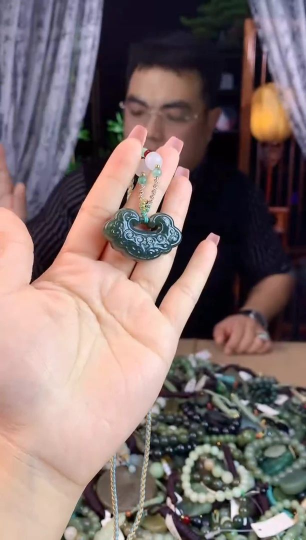 【闪购商品】和田玉挂件未镶嵌多样性发货拍一发一