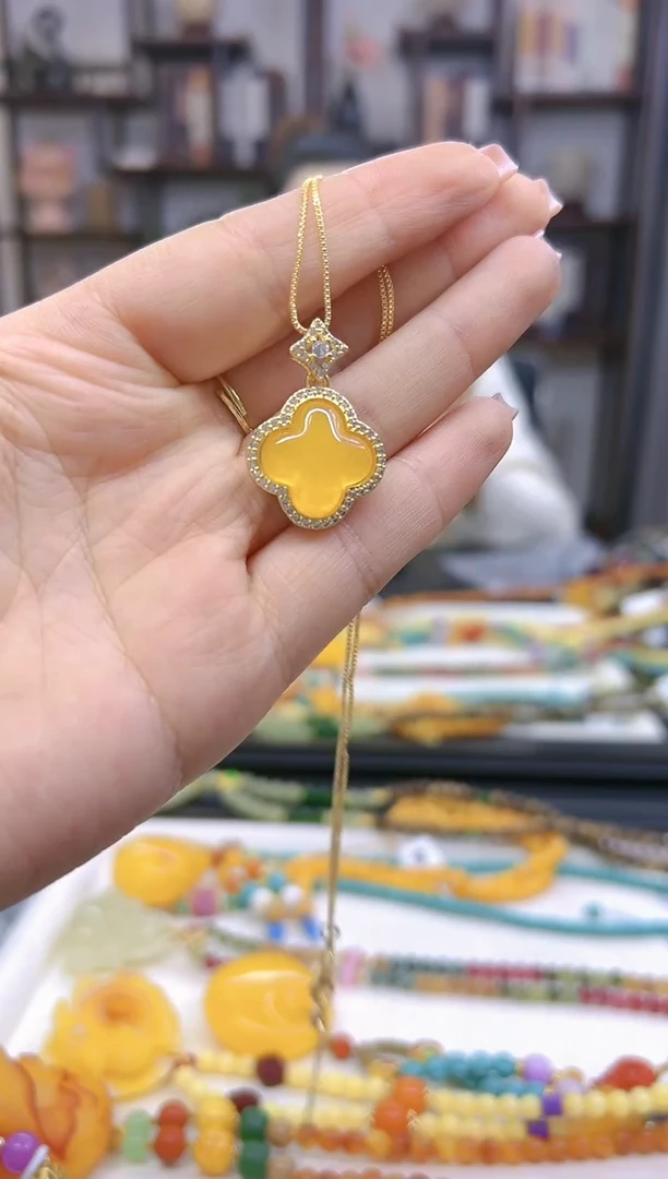 【闪购商品】翡翠吊坠(赠链)银S925镀金镶嵌D223