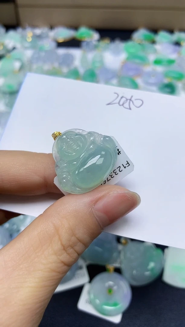 翡翠18K金镶嵌颈饰 天然缅甸翡翠A货