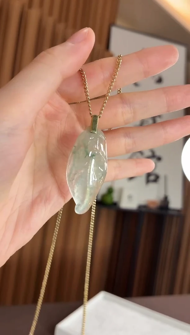 吊坠(不含链)18K金镶嵌翡翠吊坠