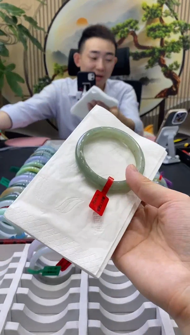 未镶嵌手镯翡翠6052