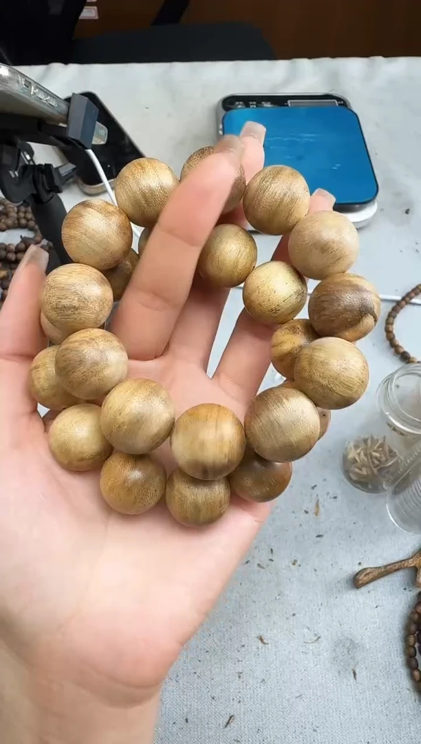 沉香手串2.0海南树心格圆珠单圈多样性发一