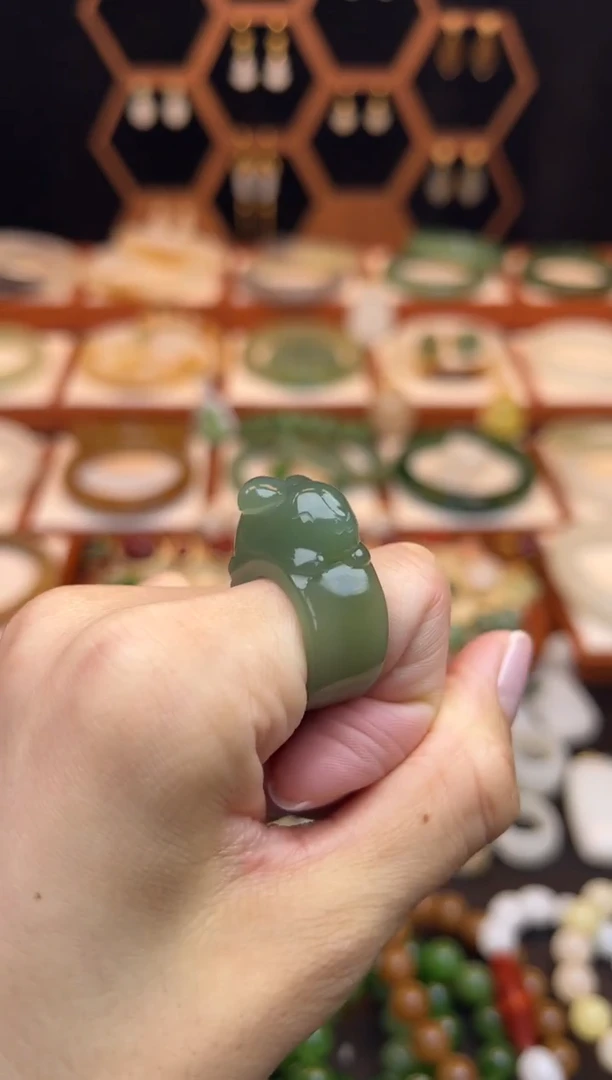 未镶嵌戒指和田玉11 12