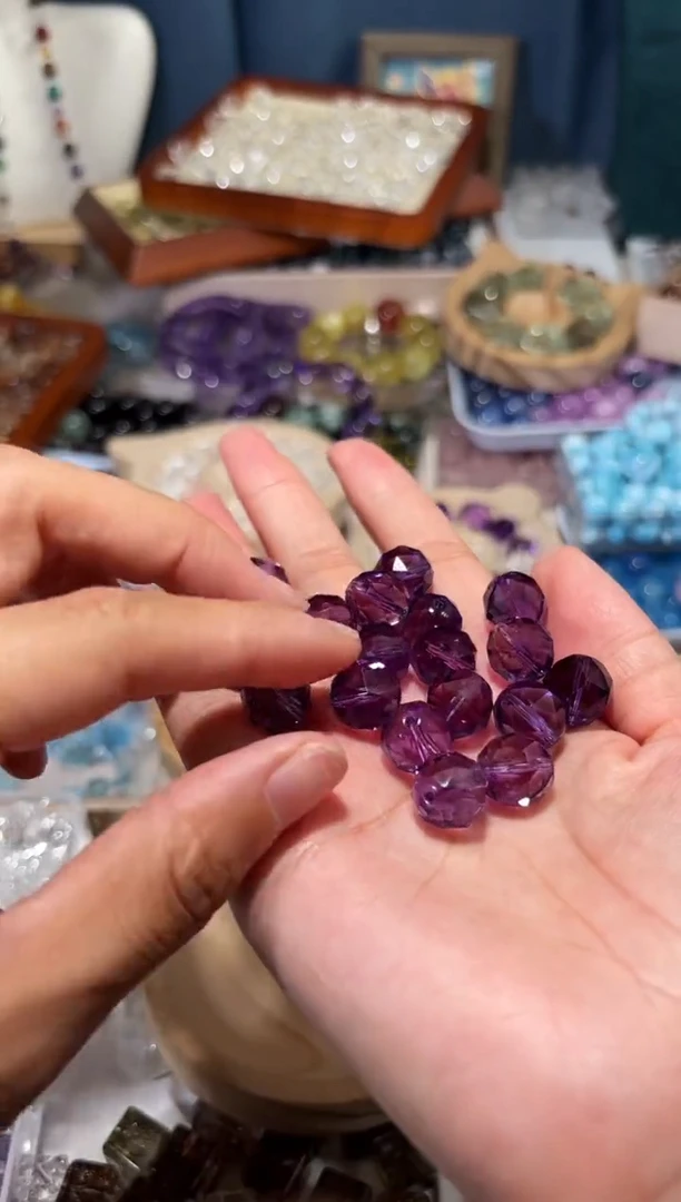 水晶手串未镶嵌钻切特级紫水晶卡12一颗