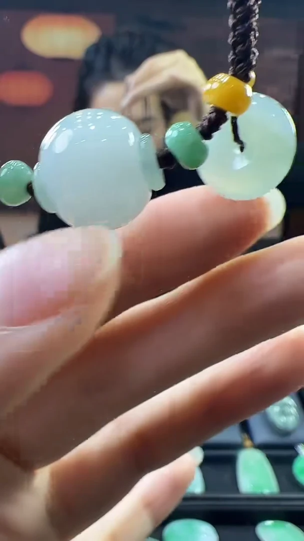 未镶嵌挂件翡翠路路通套绳