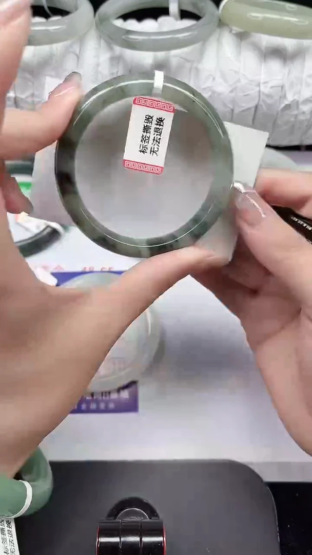未镶嵌手镯石英质玉300-53/54