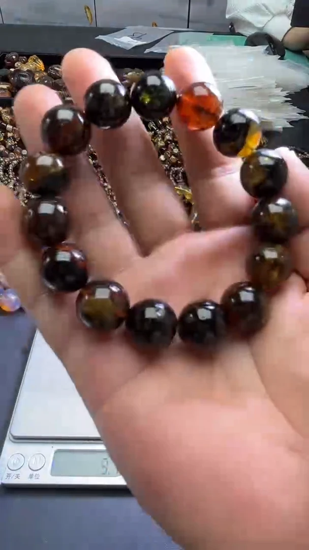 裸石琥珀未镶嵌90