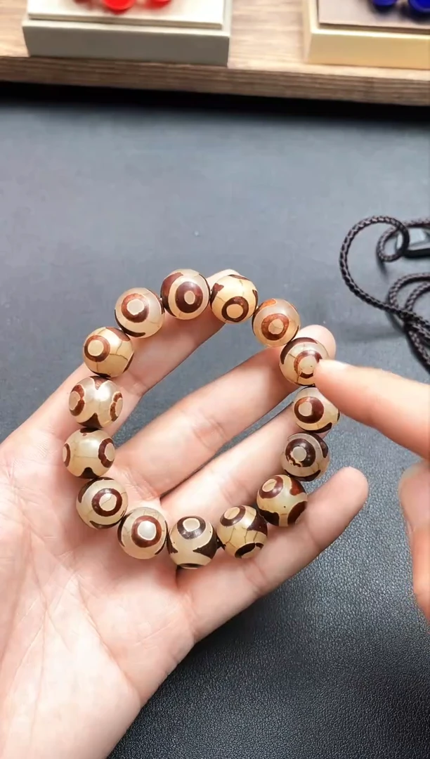 【闪购商品】玛瑙/玉髓手链未镶嵌三眼古珠圆珠卡13+mm
